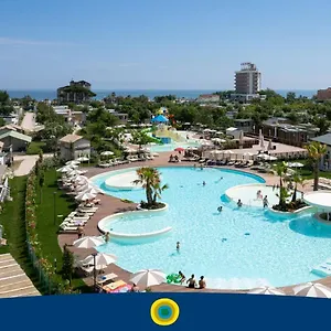 4* Prázdninový areál Club Del Sole Romagna Family