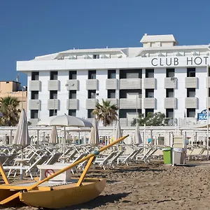 3* Hotel Club